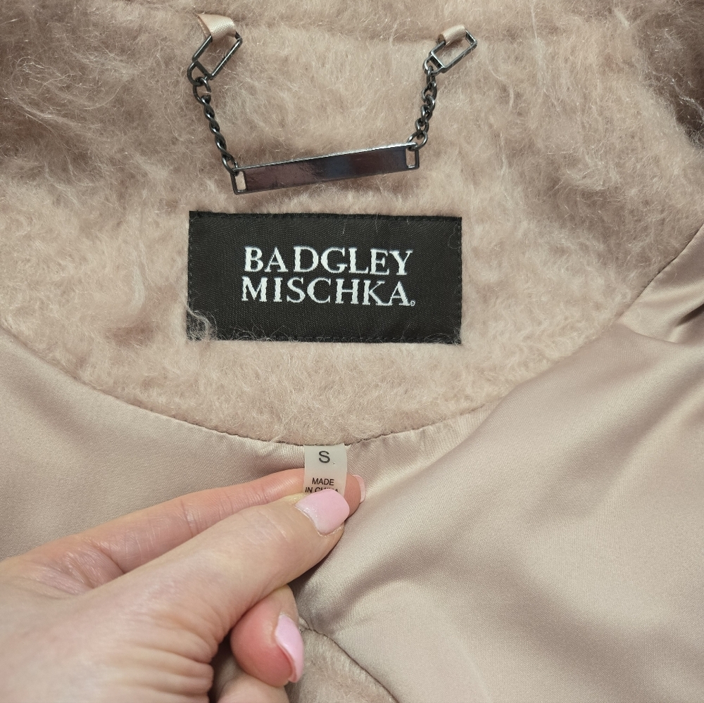 Elegant Pink Women's Coat - Picture 10 of 14